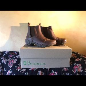 El Naturalista ankle boots